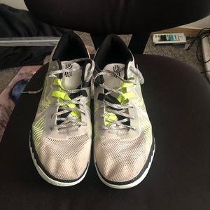 Kyrie Flytrap 5 “White Volt” Size 13